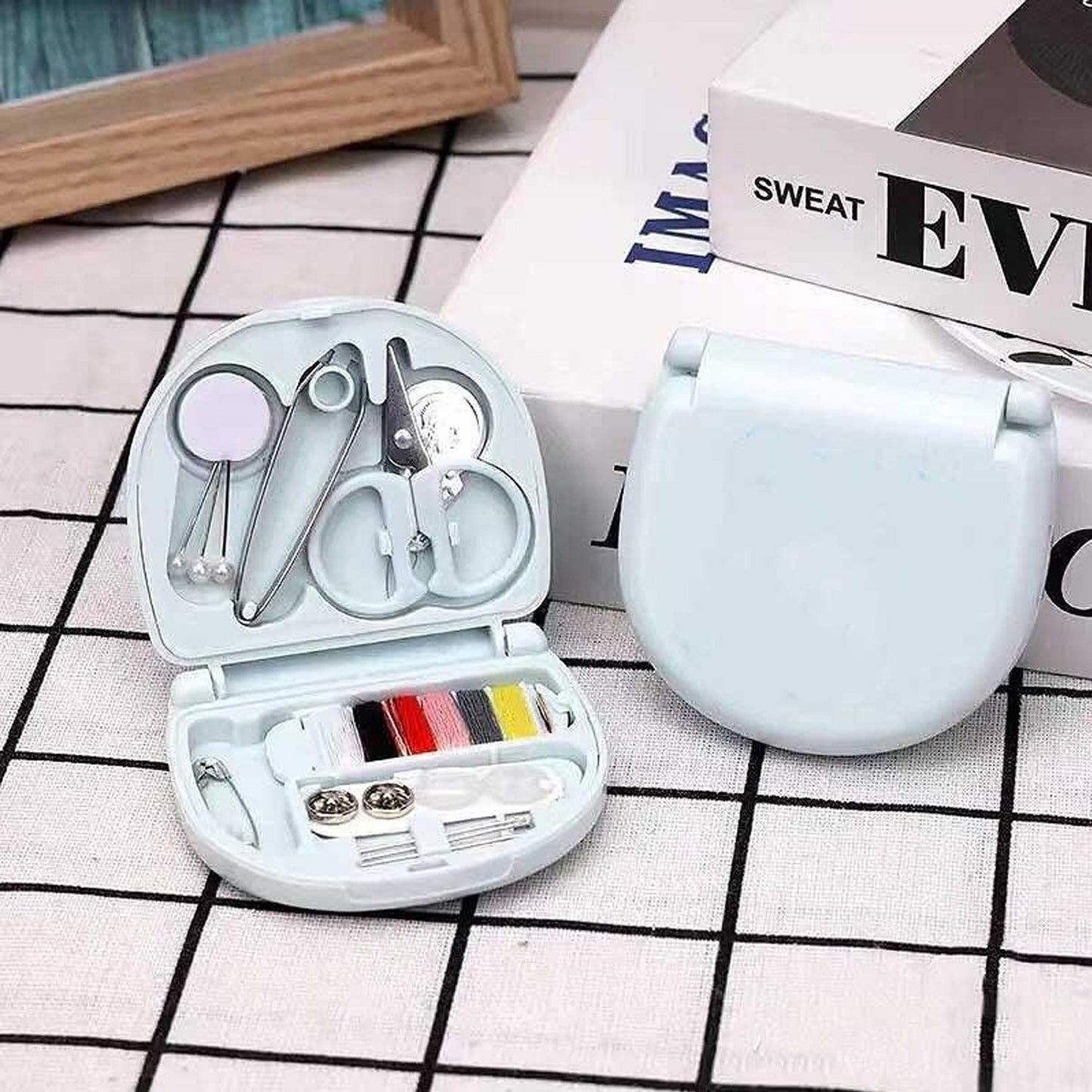 🧵 Portable Mini Sewing Machine