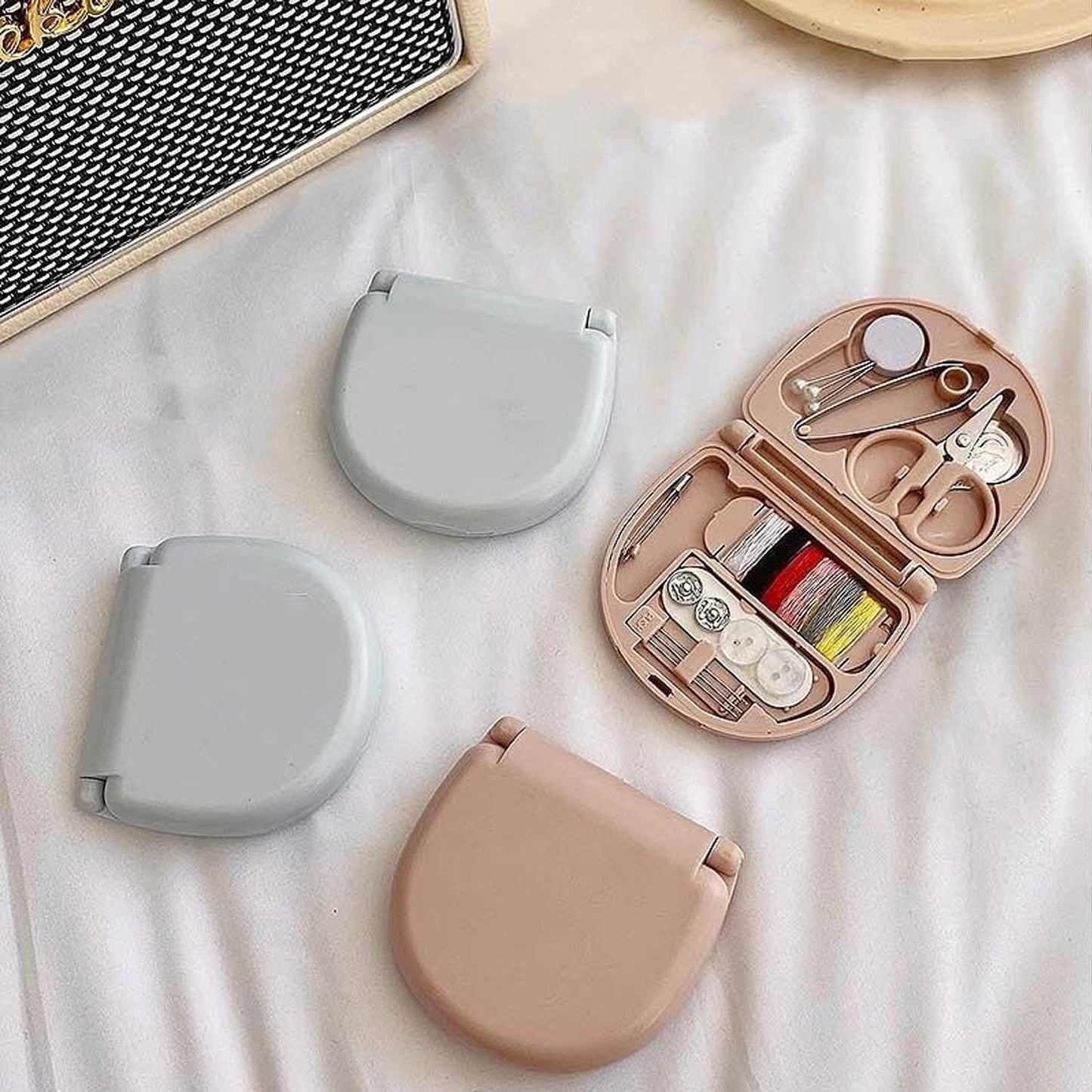 🧵 Portable Mini Sewing Machine